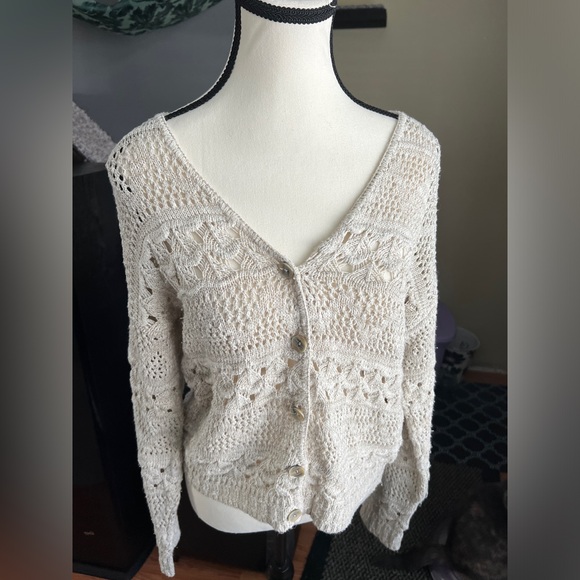 Jessie Crochet Cardigan - Picture 4 of 11